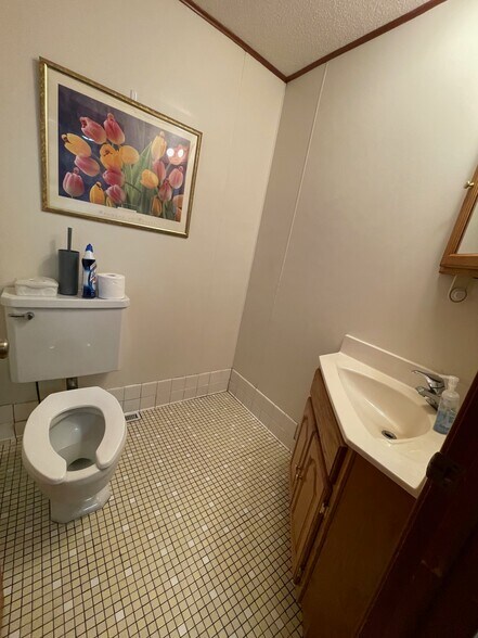 More Photos Of 2003 Broadway St S, Menomonie Storefront Retail Residential For Sale