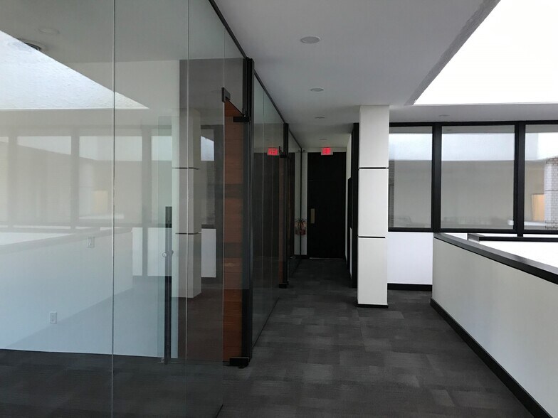 More Photos Of 222 Osborne St N, Winnipeg Medical For Lease