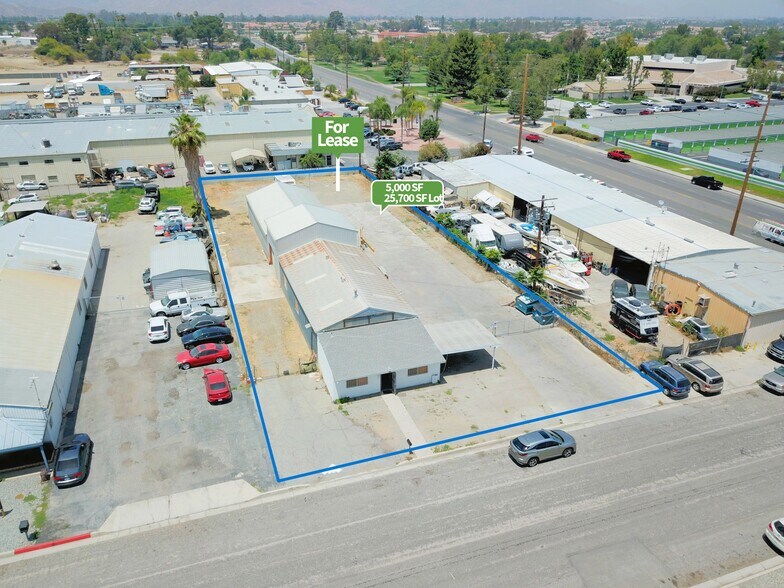 More Photos Of 1481 Mesa View St, Hemet Warehouse For Lease