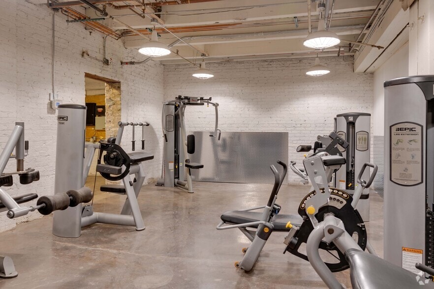 More Photos Of 601 S LaSalle St, Chicago Office For Lease