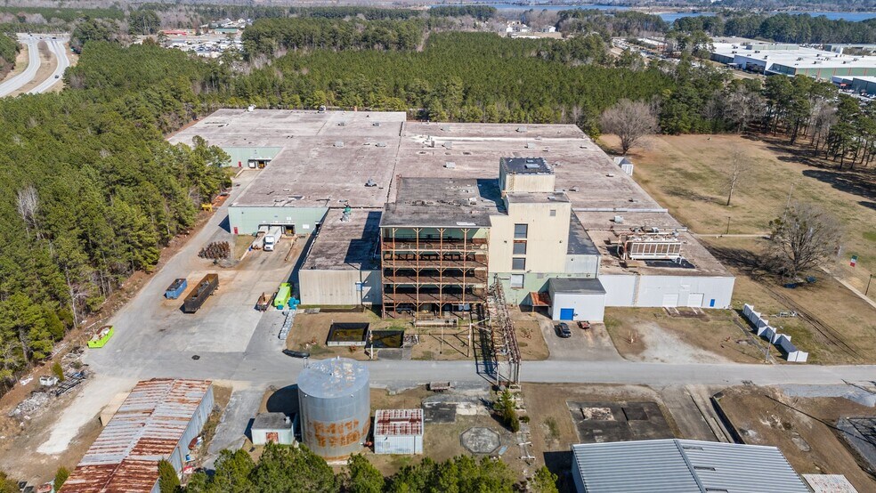 More Photos Of 197 Bosch Blvd, New Bern Warehouse For Lease