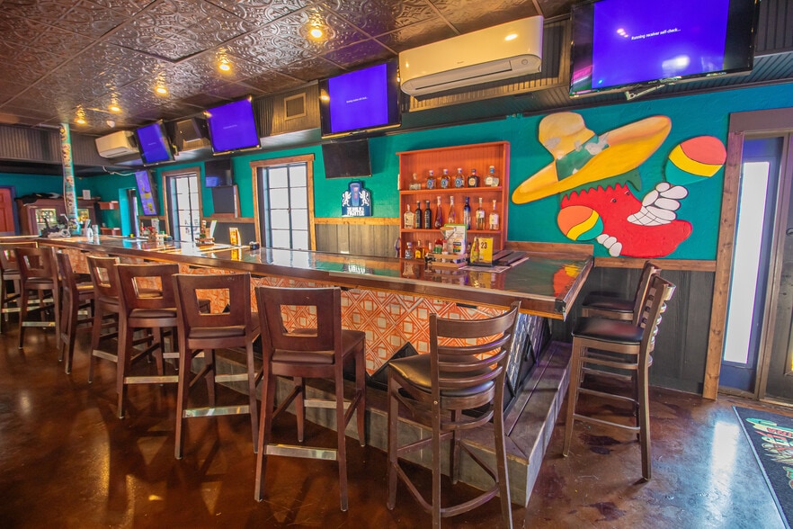 More Photos Of 130 Tamiami Trl, Punta Gorda Restaurant For Sale