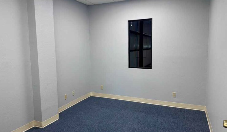 More Photos Of 310 Union Pacific Blvd, Laredo Warehouse For Lease