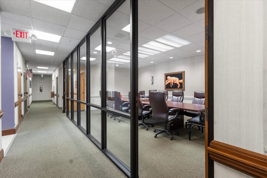 More Photos Of 9846 State Highway 31 E, Tyler Medical For Sale
