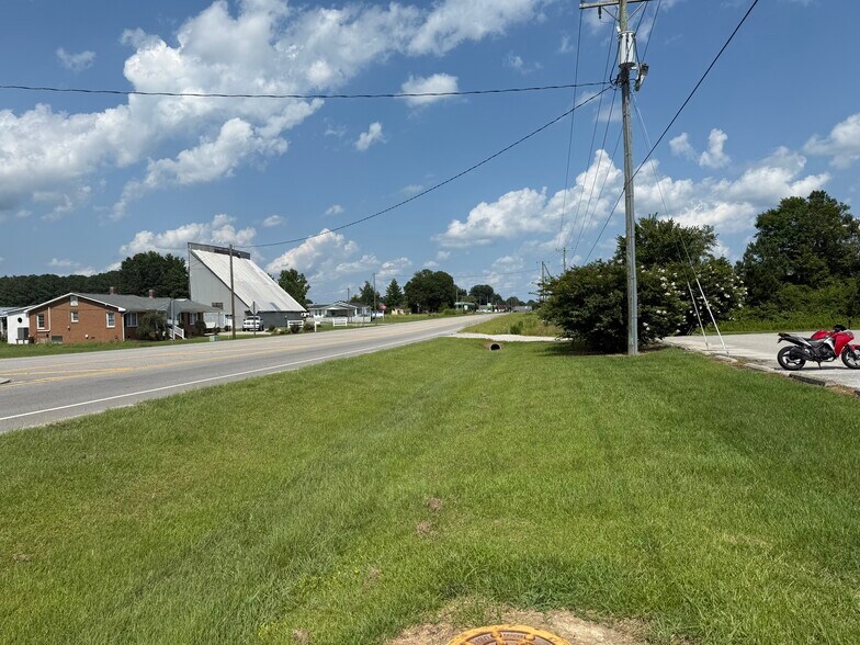 More Photos Of 1985 W Main St, Williamston Warehouse For Sale