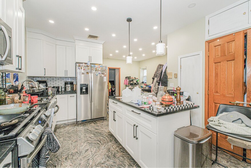 More Photos Of 2042 72nd St, Brooklyn Apartments For Sale
