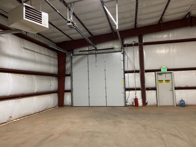 More Photos Of 3183 Highway 22 N, Dickinson Warehouse For Lease