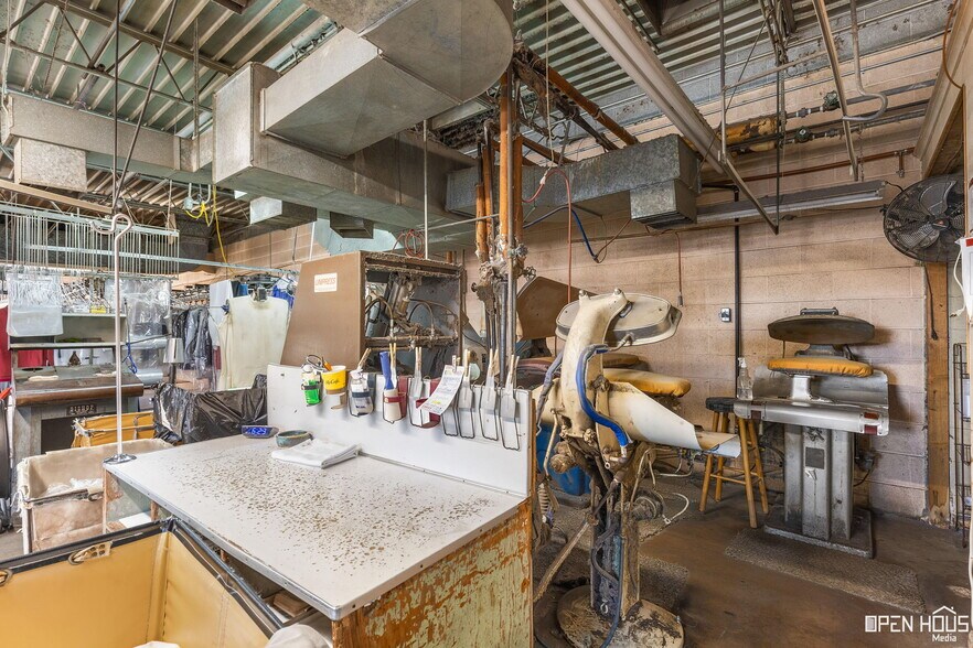 More Photos Of 1915 Kemp Blvd, Wichita Falls Office For Sale