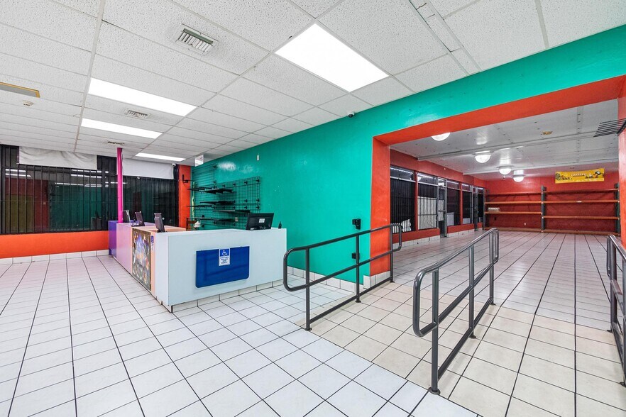 More Photos Of 7201 Bird Rd, Miami Storefront For Sale