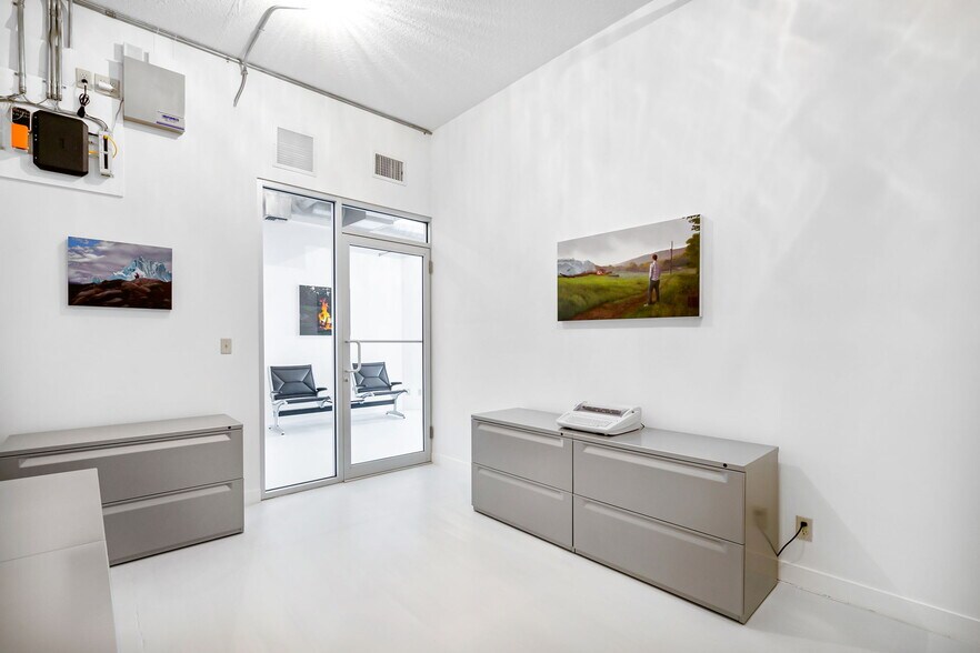 More Photos Of 330 Clematis St, West Palm Beach Storefront Retail Office For Sale