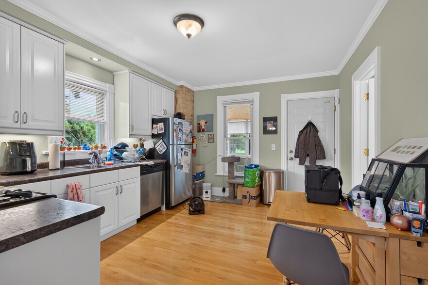 More Photos Of 446 Madison St NE, Minneapolis Multifamily For Sale