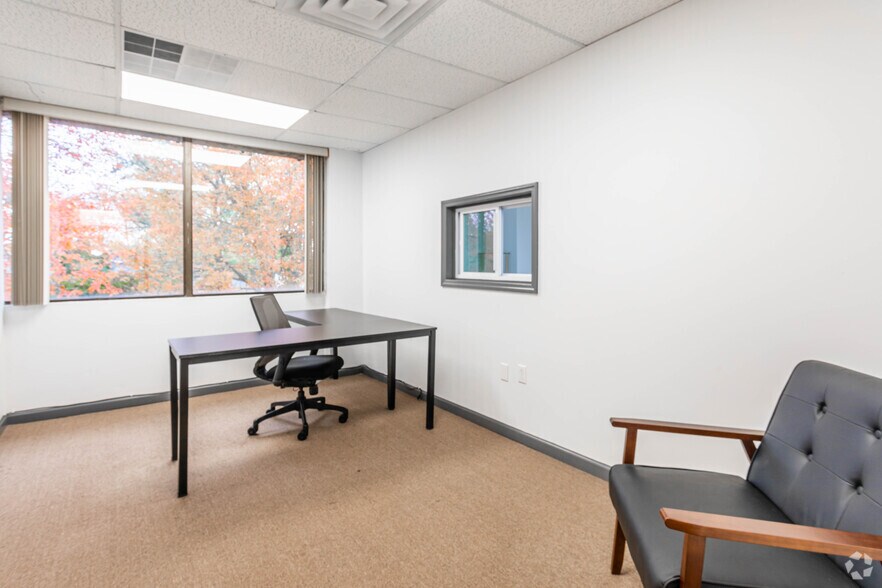 More Photos Of 106 Apple St, Tinton Falls Loft Creative Space For Lease