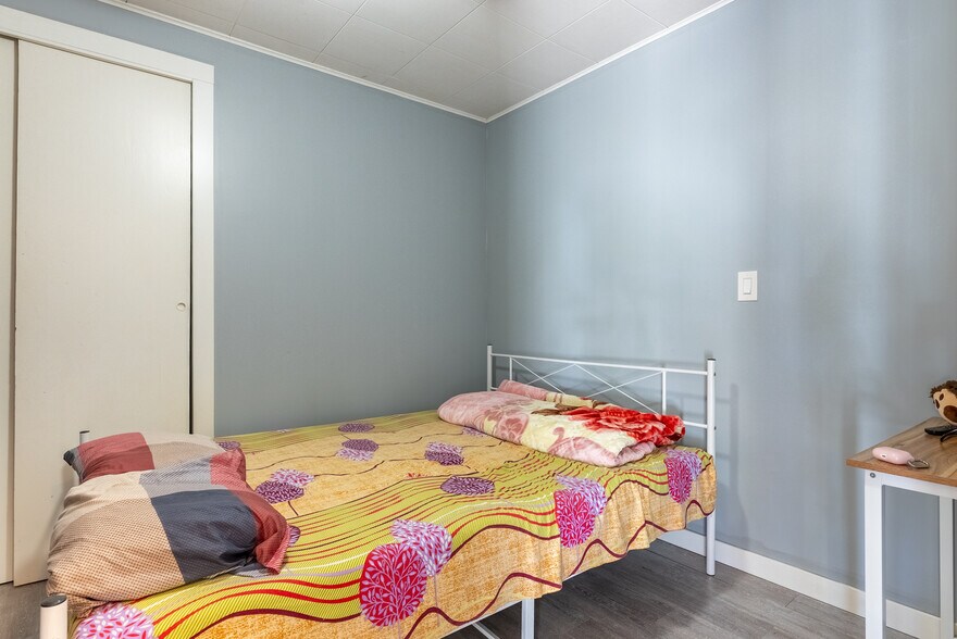 More Photos Of 1801 Chapman St, Merritt Apartments For Sale