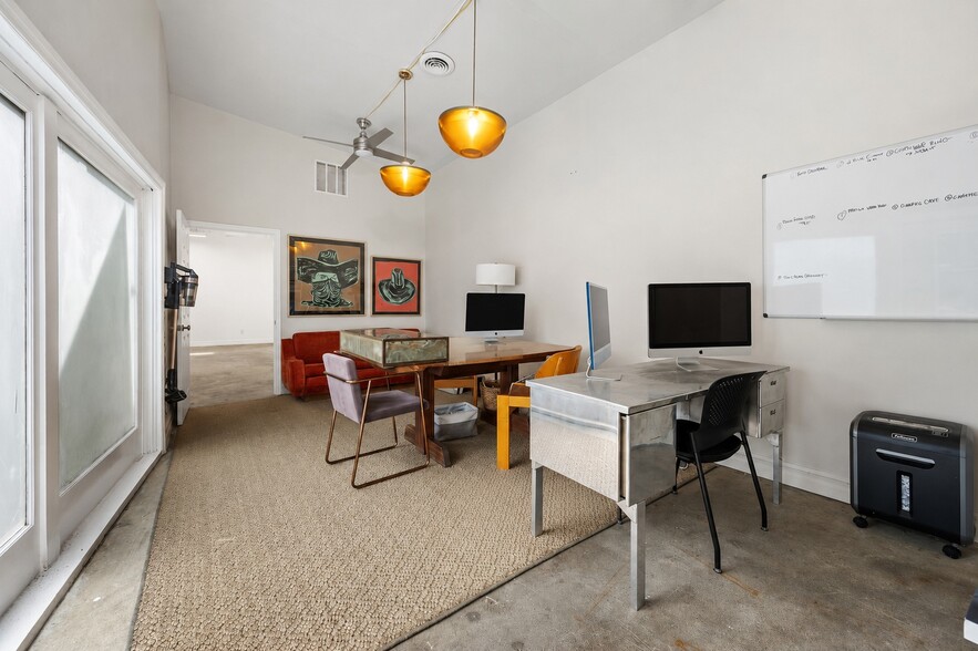 More Photos Of 1111 N Crescent Heights Blvd, West Hollywood General Retail For Sale