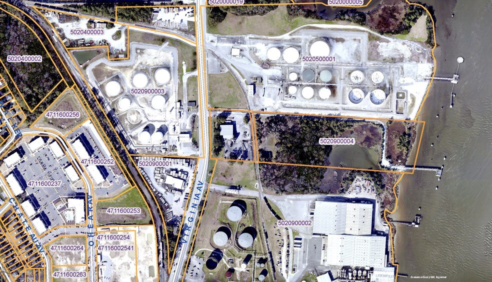 More Photos Of 5050 Virginia Ave, North Charleston Warehouse For Lease