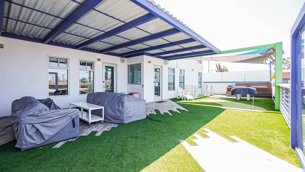 More Photos Of 123-127 Lomita St, El Segundo Loft Creative Space For Sale