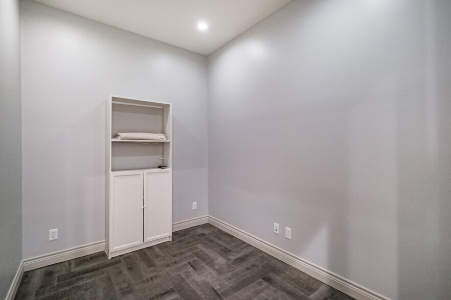 More Photos Of 21733 Provincial Blvd, Katy Loft Creative Space For Sale