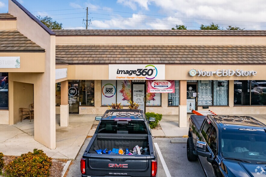 More Photos Of 31918 US Highway 19 N, Palm Harbor Unknown For Lease