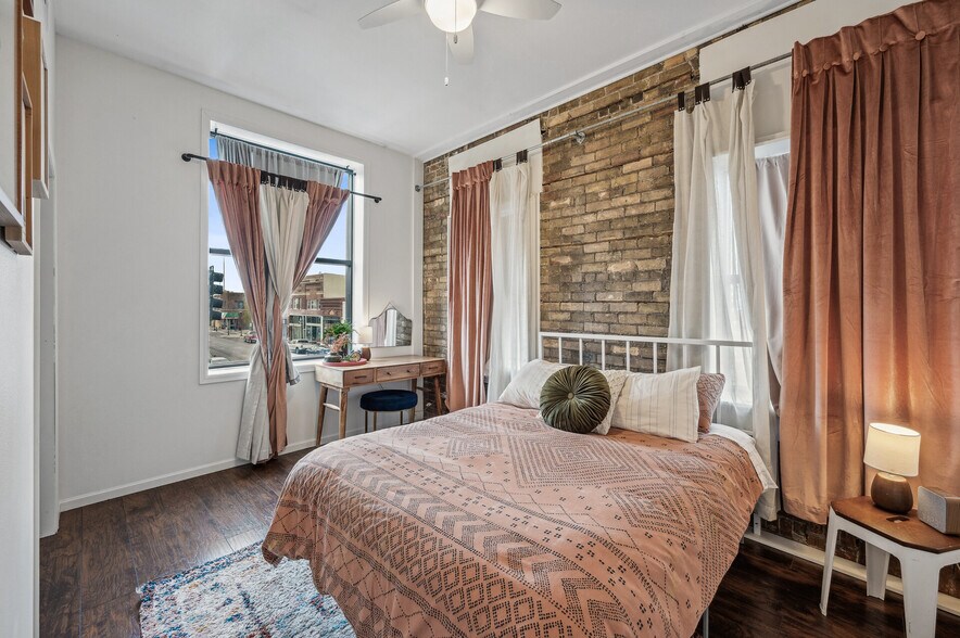 More Photos Of 100 State St N, Waseca Restaurant For Sale