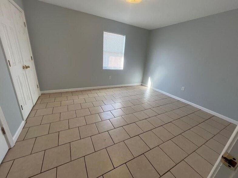 More Photos Of 1300 Bolo Ct, Westwego Apartments For Sale
