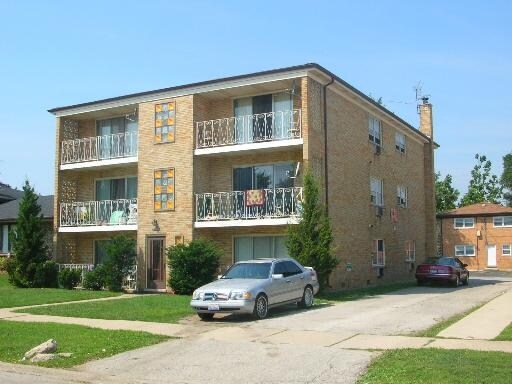 Primary Photo Of 9516 S Kolin Ave, Oak Lawn Apartments For Sale