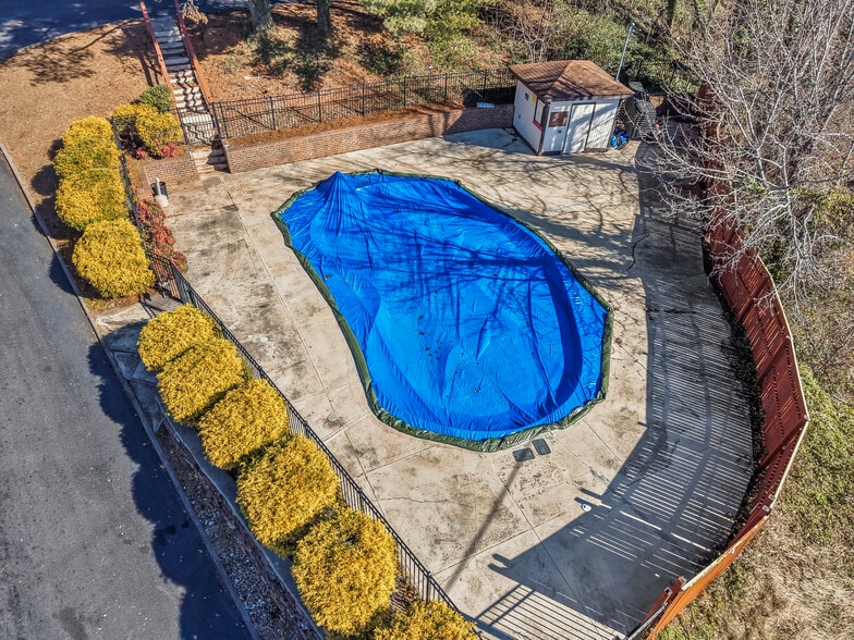 More Photos Of 81 Terry Ct, Collinsville Multifamily For Sale