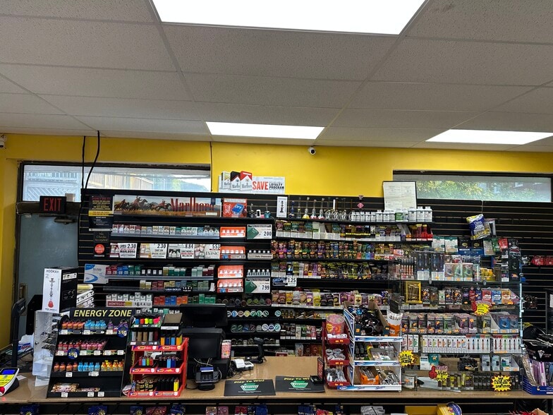 More Photos Of 531 S Main St, Wilkes Barre Service Station For Sale