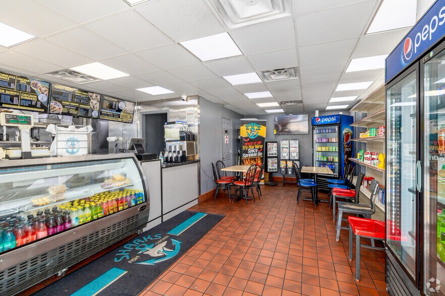 More Photos Of 345 Collins St, Joliet Fast Food For Sale