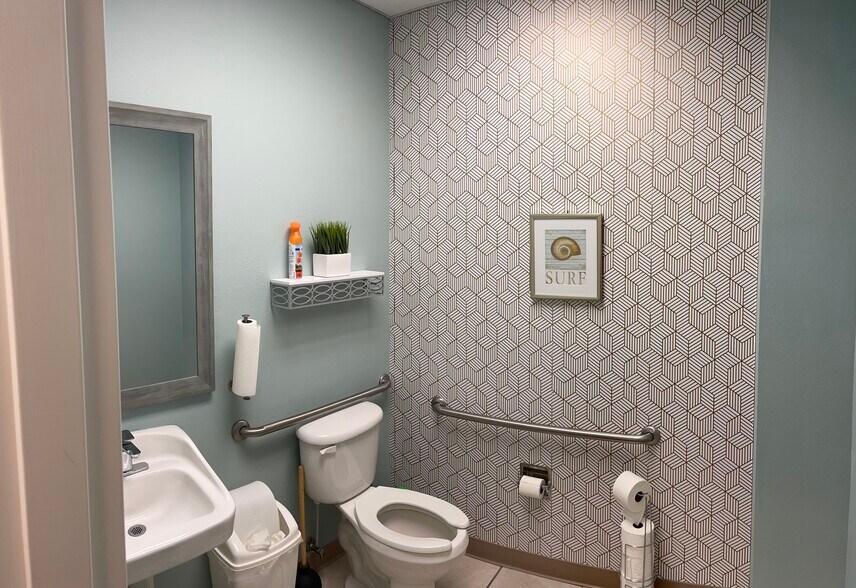 More Photos Of 3206-3212 Parkside Center Cir, Tampa Medical For Sale