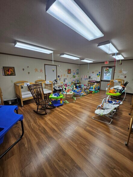 More Photos Of 325 E Main St, Brownsburg Daycare Center For Lease
