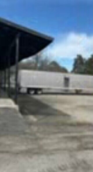 More Photos Of 4453 Broadway, Macon-Bibb Distribution For Lease