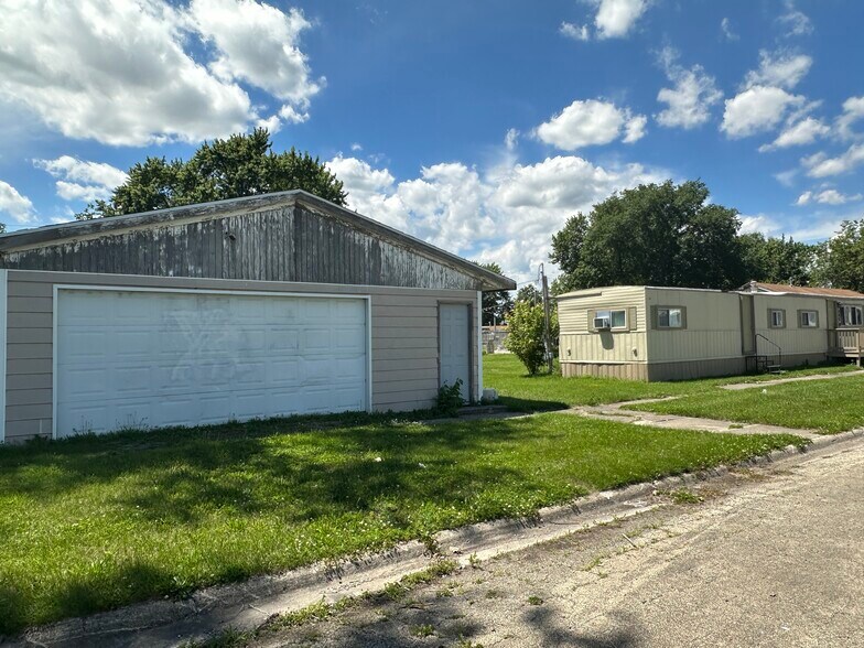 More Photos Of 2405 E Court St, Kankakee Land For Sale