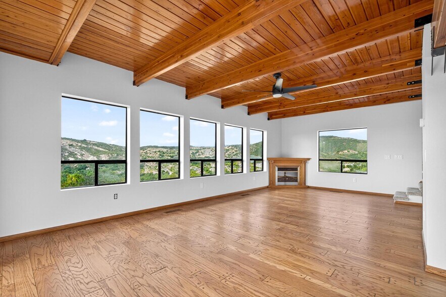 More Photos Of 14621 Woods Valley rd, Valley Center Flex For Sale