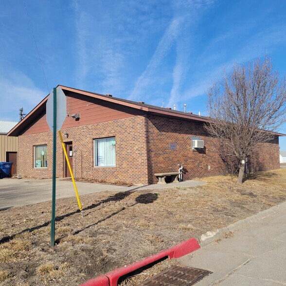 More Photos Of 310 Main St, Scribner Storefront For Sale