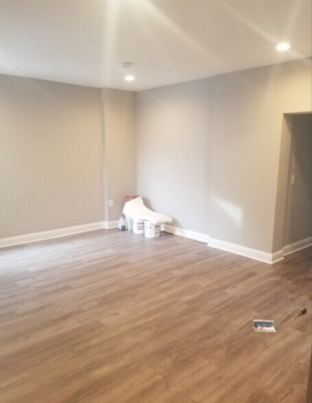 More Photos Of 11 E State St, Media Storefront Retail Residential For Sale