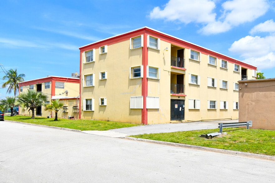 More Photos Of 2130 Avenue S, Riviera Beach Apartments For Sale