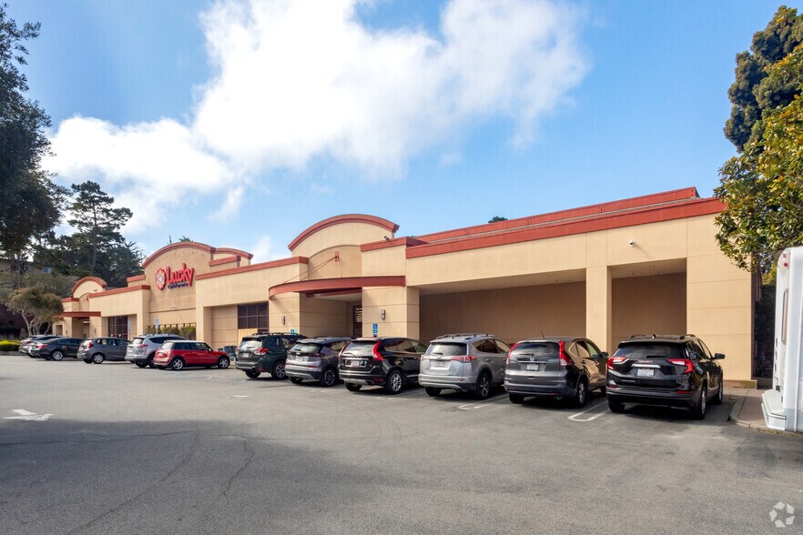 More Photos Of 120-220 Country Club Ctr, Pacific Grove Unknown For Lease