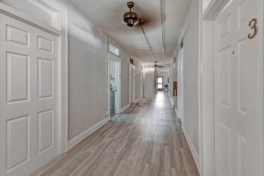 More Photos Of 404-408 Armada Rd S, Venice Apartments For Sale