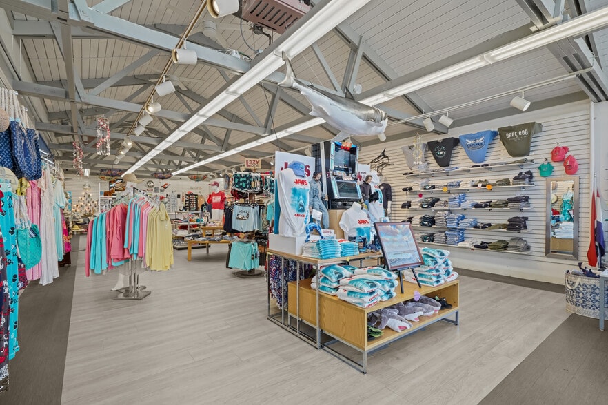 More Photos Of 574 Main St, Hyannis Storefront Retail Residential For Sale