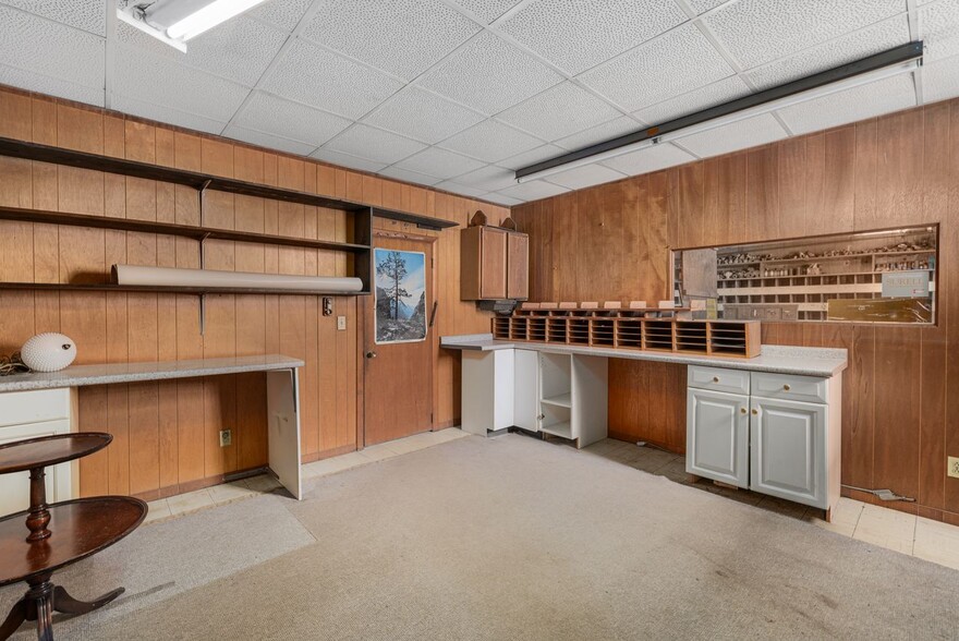 More Photos Of 585 Warren Ave, East Providence Storefront Retail Office For Sale
