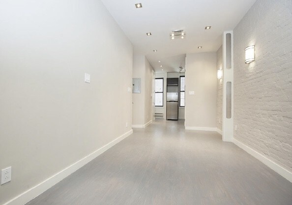 More Photos Of 1479 York Ave, New York Apartments For Lease
