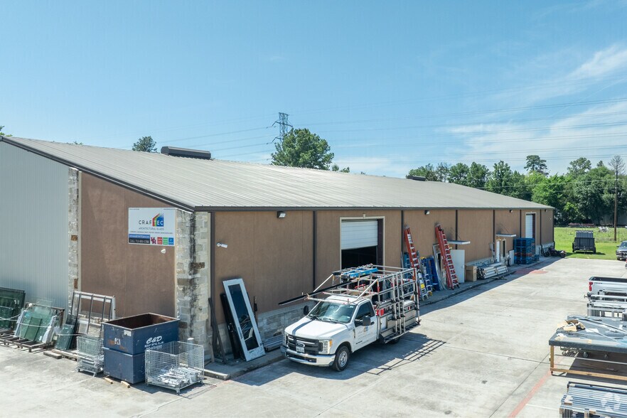 More Photos Of 13626 Kluge Rd, Cypress Industrial For Lease