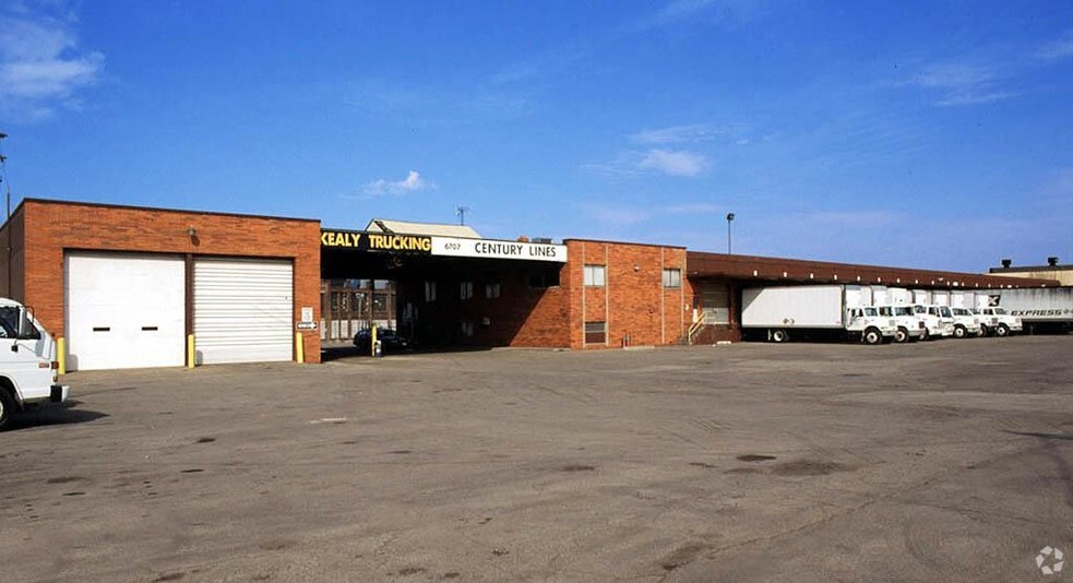 Primary Photo Of 6707 Bessemer Ave, Cleveland Truck Terminal For Sale