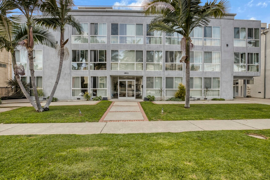 More Photos Of 1811 S Bentley Ave, Los Angeles Apartments For Sale