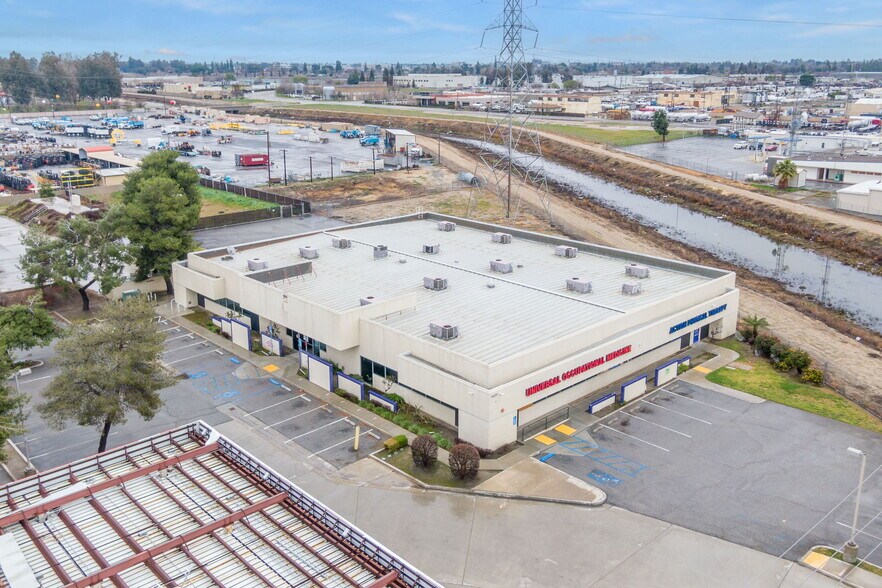 More Photos Of 4200 Buck Owens Blvd, Bakersfield Medical For Sale