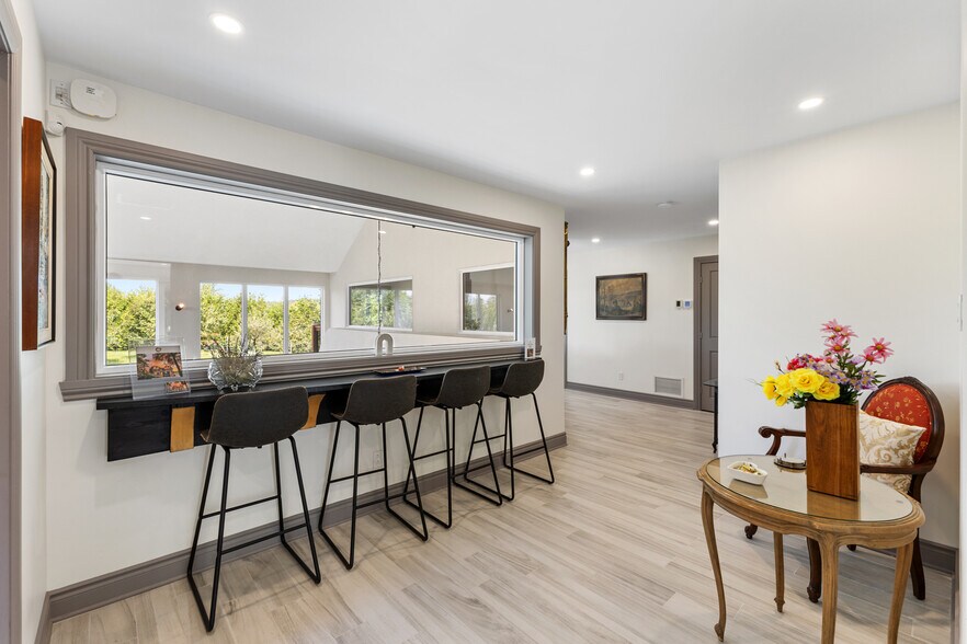 More Photos Of 57 Rue Allan, Brownsburg-chatham Apartments For Sale