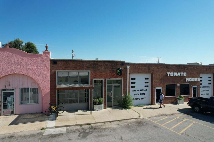 More Photos Of 1211 SW 2nd St, Oklahoma City Restaurant For Lease