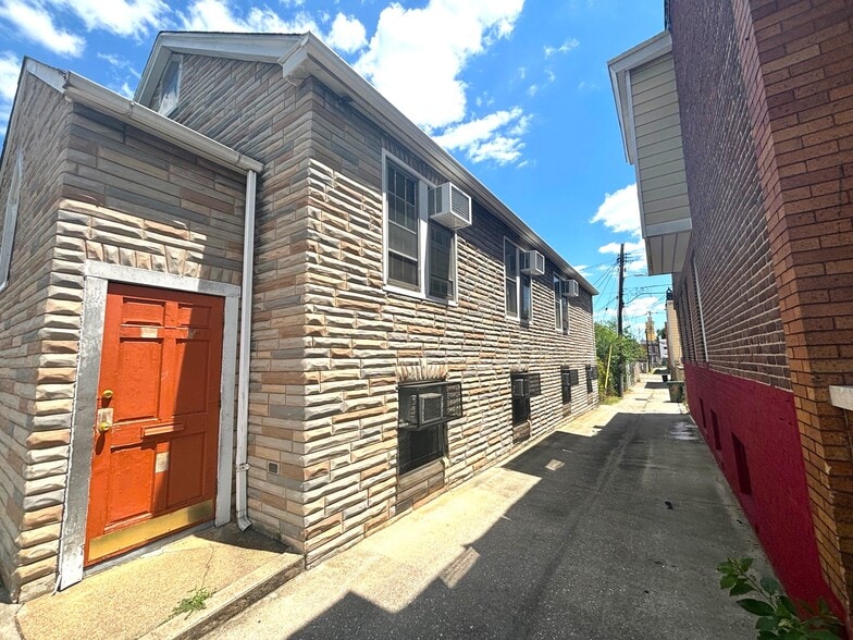 More Photos Of 3301 E Monument St, Baltimore Religious Facility For Sale