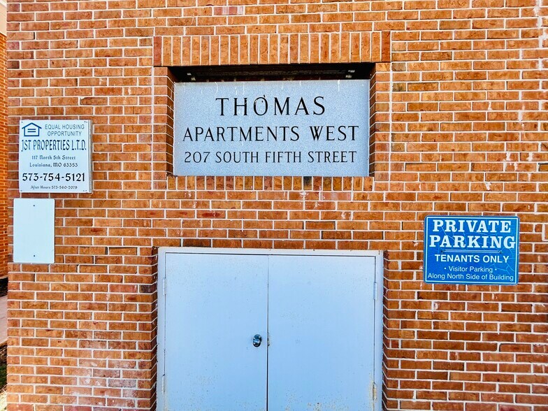 More Photos Of 207 S 5th St, Louisiana Multifamily For Sale