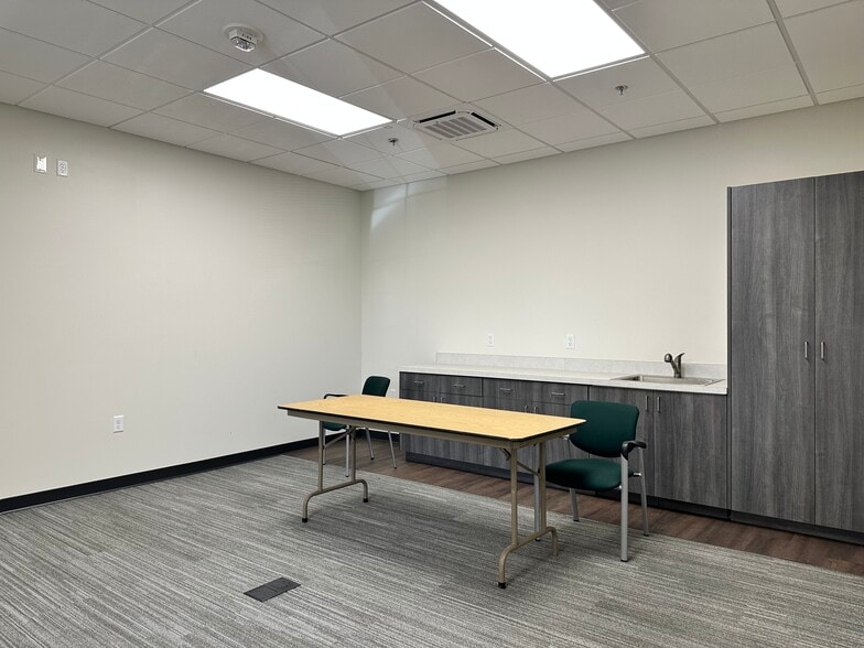 More Photos Of 3400 N Dysart Rd, Avondale Medical For Lease
